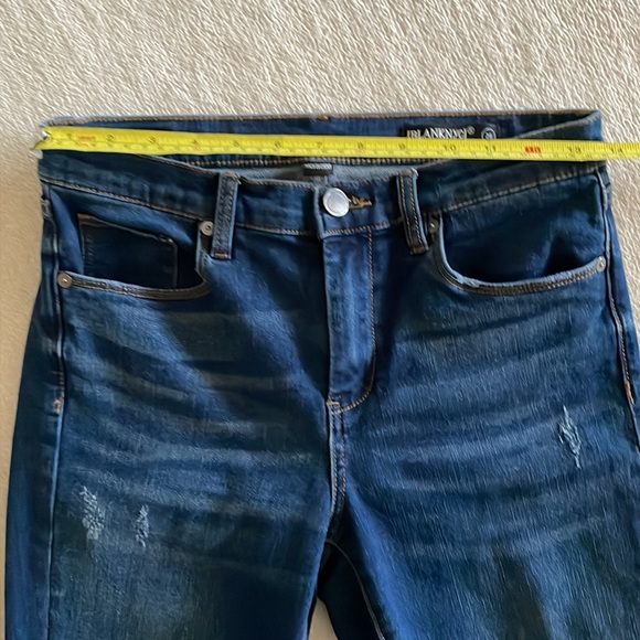 Blank NYC the bond mid rise skinny Jean in size 28 - Picture 6 of 7